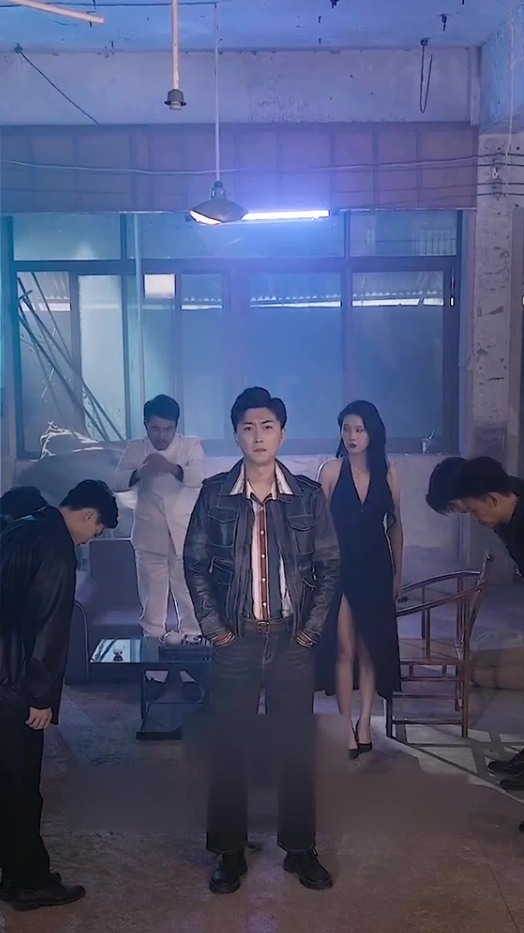 Episode 10 - From $100 to 100 Billion